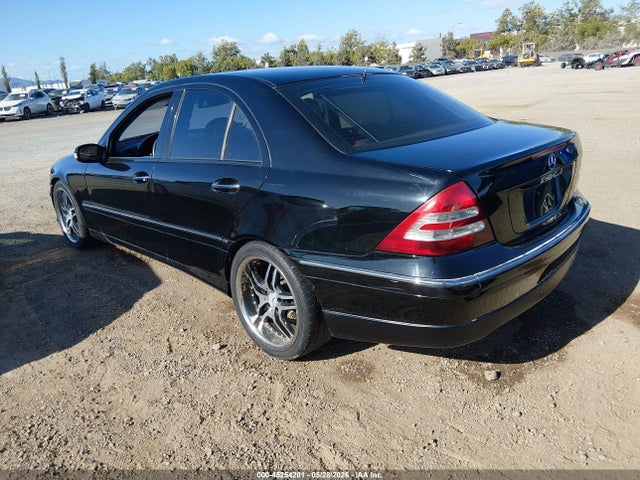 45254201 :رقم المزاد ، WDBRF61J22F199907 vin ، 2002 Mercedes-benz C 240 مزاد بيع
