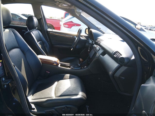 45254201 :رقم المزاد ، WDBRF61J22F199907 vin ، 2002 Mercedes-benz C 240 مزاد بيع