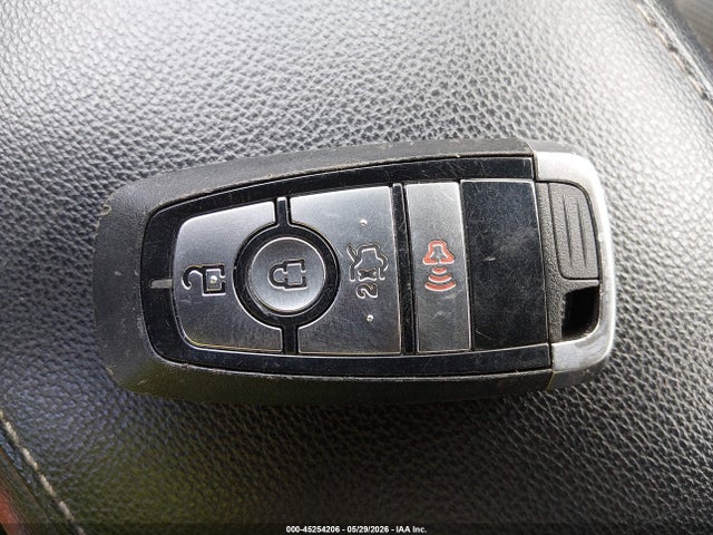 2017 Ford Fusion Hybrid Se მანქანა იყიდება აუქციონზე, vin: 3FA6P0LU2HR386166, აუქციონის ნომერი: 45254206