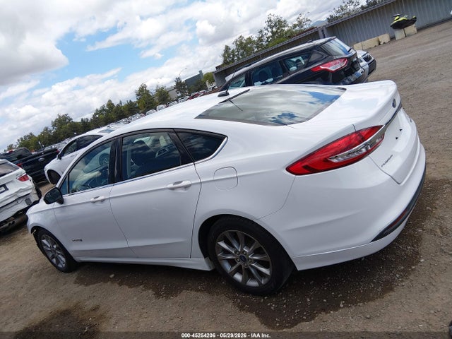 2017 Ford Fusion Hybrid Se მანქანა იყიდება აუქციონზე, vin: 3FA6P0LU2HR386166, აუქციონის ნომერი: 45254206