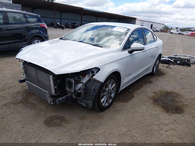 2017 Ford Fusion Hybrid Se მანქანა იყიდება აუქციონზე, vin: 3FA6P0LU2HR386166, აუქციონის ნომერი: 45254206