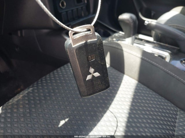 Продаж на аукціоні авто 2018 Mitsubishi Outlander Se, vin: JA4AD3A35JJ004294, номер лоту: 45254222