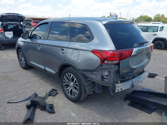 Продаж на аукціоні авто 2018 Mitsubishi Outlander Se, vin: JA4AD3A35JJ004294, номер лоту: 45254222
