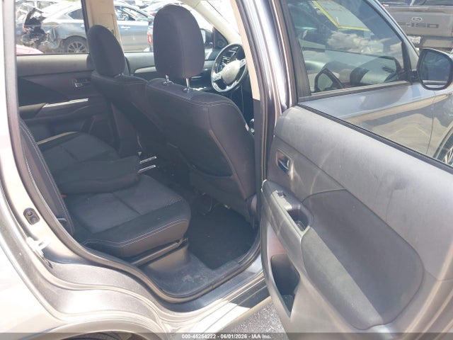 Продаж на аукціоні авто 2018 Mitsubishi Outlander Se, vin: JA4AD3A35JJ004294, номер лоту: 45254222