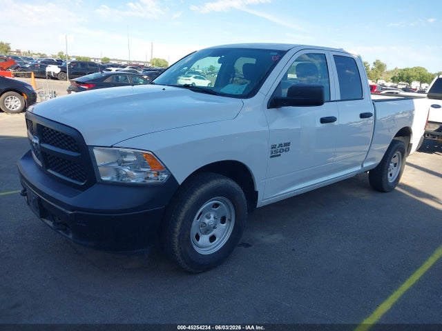 1C6RR7FG2KS651574 RAM 1500 Classic Tradesman 4x4 6&#039;4 Box