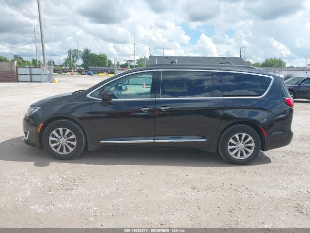 Aukcja sprzedaży 2017 Chrysler Pacifica Touring-l, vin: 2C4RC1BG3HR508723, numer aukcji: 45254272