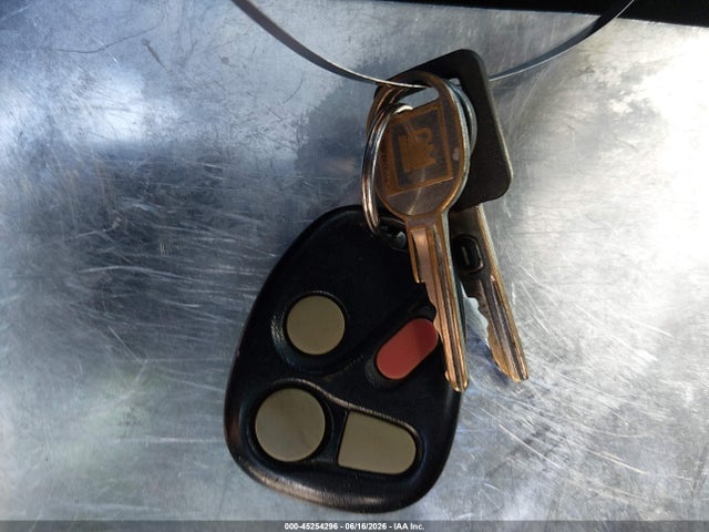 45254296 :رقم المزاد ، 2G2FS22K622142244 vin ، 2002 Pontiac Firebird مزاد بيع