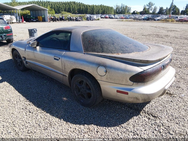 45254296 :رقم المزاد ، 2G2FS22K622142244 vin ، 2002 Pontiac Firebird مزاد بيع