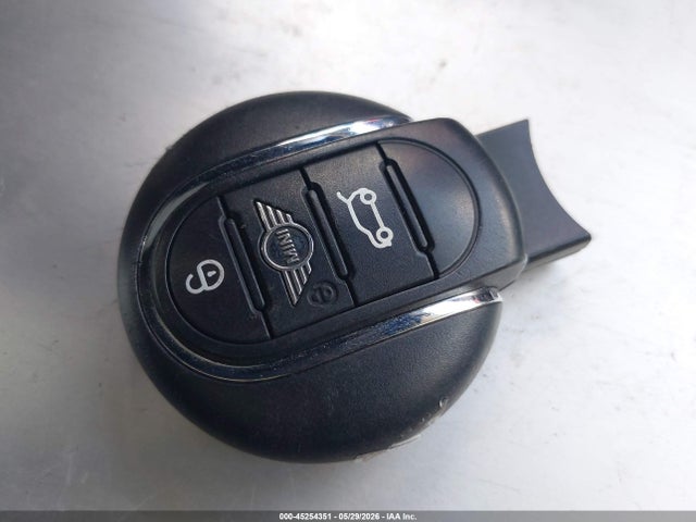Продаж на аукціоні авто 2024 Mini Clubman Cooper S, vin: WMWLV7C05R2U73653, номер лоту: 45254351