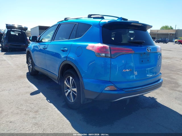Aukcja sprzedaży 2017 Toyota Rav4 Xle, vin: JTMWFREV6HD108189, numer aukcji: 45254394
