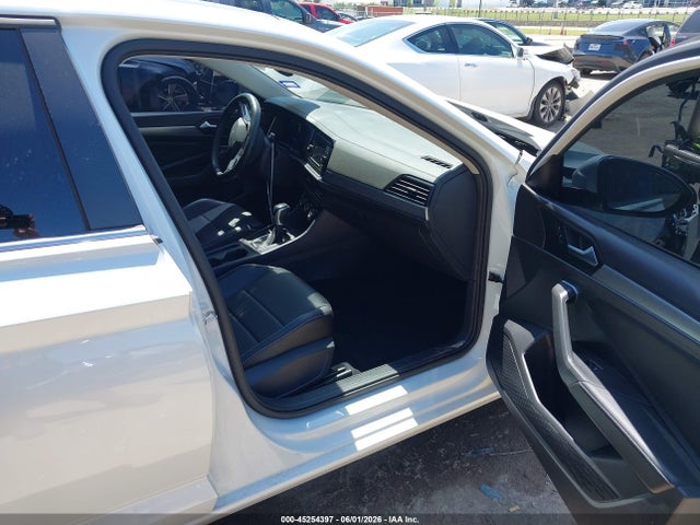 Продажа на аукционе авто 2022 Volkswagen Jetta 1.5t Se, vin: 3VW7M7BU2NM019579, номер лота: 45254397