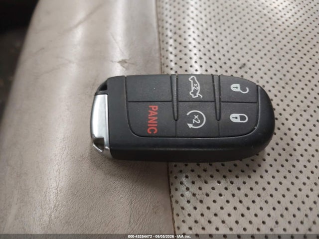 Aukcja sprzedaży 2015 Chrysler 200 C, vin: 1C3CCCCBXFN564712, numer aukcji: 45254472