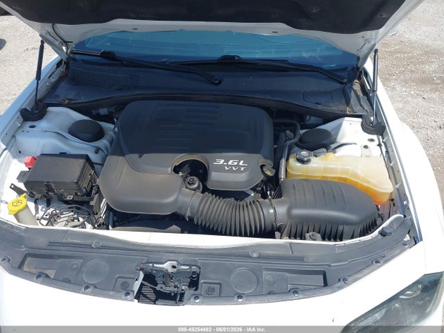 2018 Chrysler 300 300s მანქანა იყიდება აუქციონზე, vin: 2C3CCABG1JH264236, აუქციონის ნომერი: 45254482