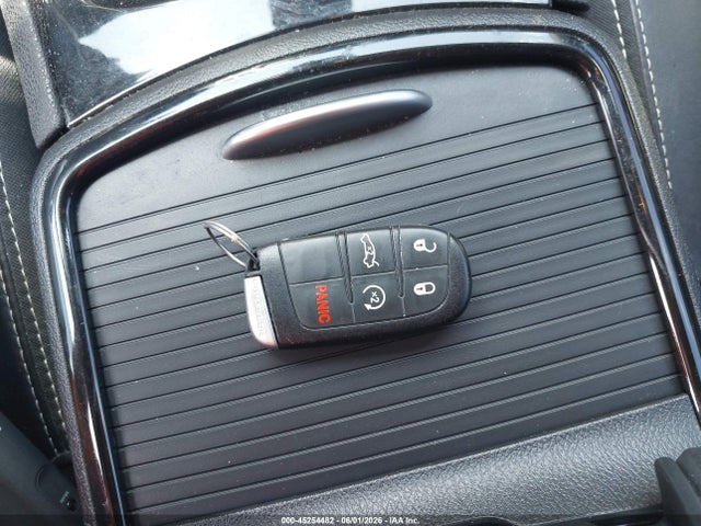 2018 Chrysler 300 300s მანქანა იყიდება აუქციონზე, vin: 2C3CCABG1JH264236, აუქციონის ნომერი: 45254482