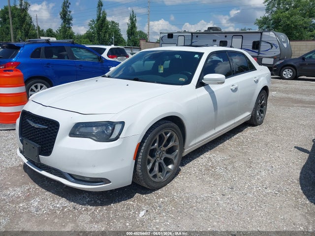 2018 Chrysler 300 300s მანქანა იყიდება აუქციონზე, vin: 2C3CCABG1JH264236, აუქციონის ნომერი: 45254482