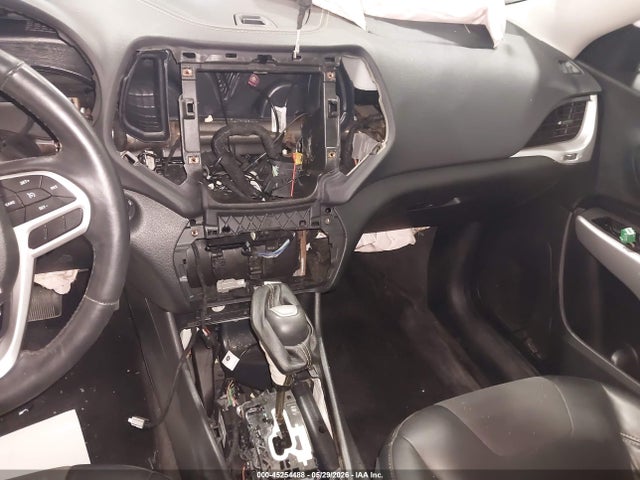 Продаж на аукціоні авто 2018 Jeep Cherokee Latitude Plus 4x4, vin: 1C4PJMLB2JD527340, номер лоту: 45254488