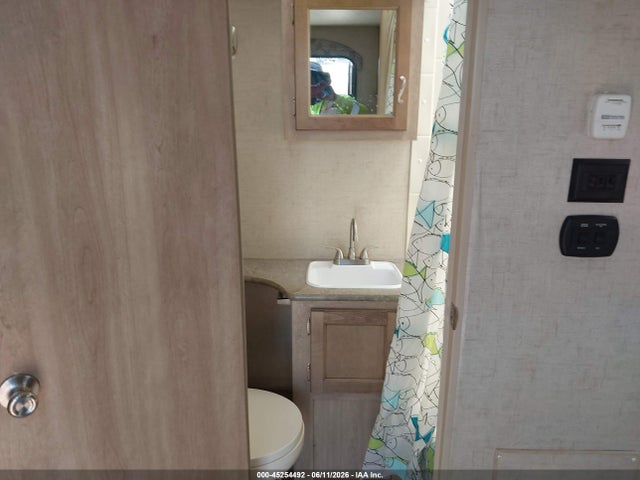Kz-rv Vision 23bhs 2016 4EZTJ2323G8098924 Image 13