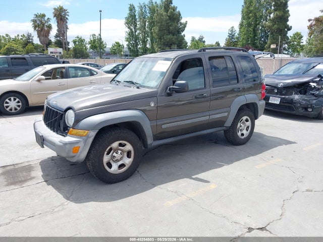 2005 Jeep Liberty Sport მანქანა იყიდება აუქციონზე, vin: 1J4GL48K65W694839, აუქციონის ნომერი: 45254503