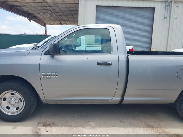 3C6JR7DG0MG635223 RAM 1500 Classic Tradesman 4x4 8&#039; Box