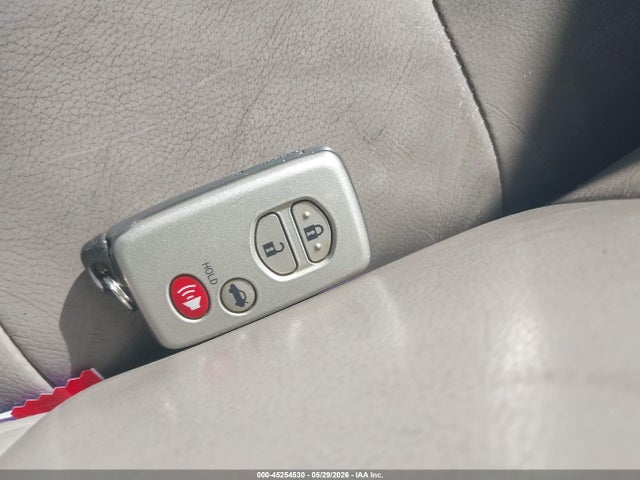 45254530 :رقم المزاد ، JTNBB46K673011396 vin ، 2007 Toyota Camry Hybrid مزاد بيع