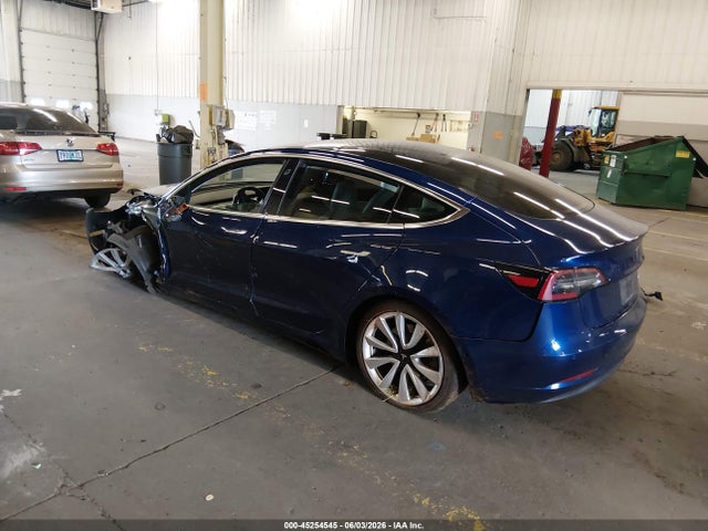 Tesla Model 3 Long Range/performance 2018 5YJ3E1EB9JF147693 Image 3
