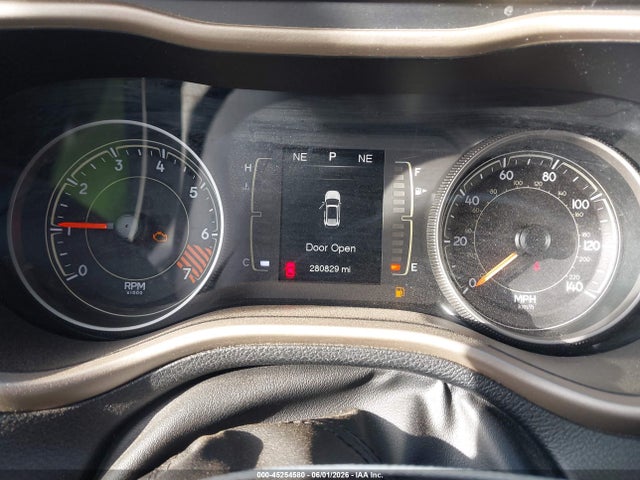 2015 Jeep Cherokee Latitude მანქანა იყიდება აუქციონზე, vin: 1C4PJLCBXFW694888, აუქციონის ნომერი: 45254580
