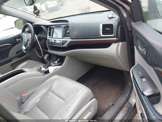 Продажа на аукционе авто 2014 Toyota Highlander Limited V6, vin: 5TDDKRFH4ES011052, номер лота: 45254613