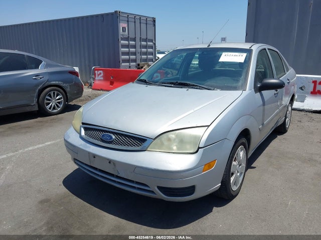 45254619 :رقم المزاد ، 1FAFP34N56W208660 vin ، 2006 Ford Focus Zx4 مزاد بيع