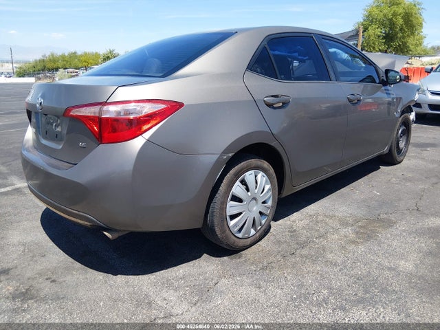 Toyota COROLLA LE 2018 5YFBURHE5JP765021 Image 4
