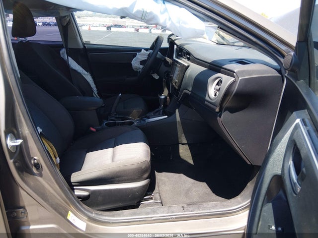 Toyota COROLLA LE 2018 5YFBURHE5JP765021 Image 5
