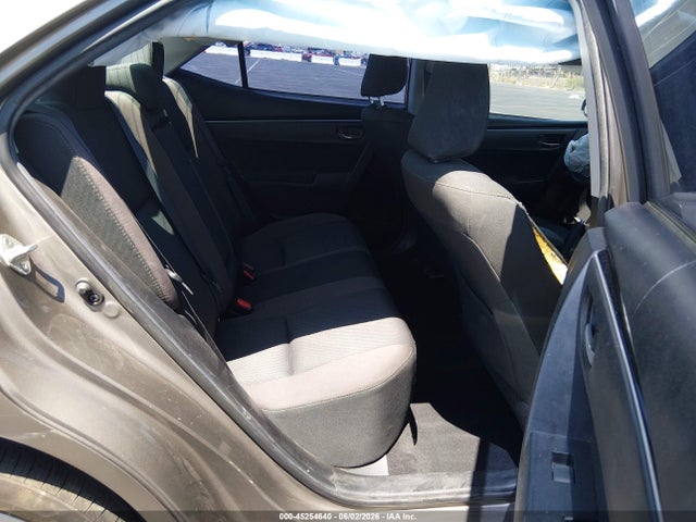 Toyota COROLLA LE 2018 5YFBURHE5JP765021 Image 8