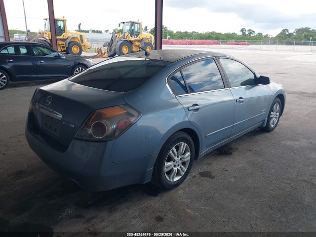 45254679 :رقم المزاد ، 1N4CL2AP3BC102265 vin ، 2011 Nissan Altima Hybrid مزاد بيع
