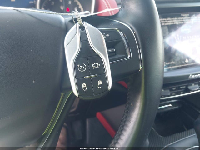 ZN661XUL4JX304508 Maserati Levante Granlusso