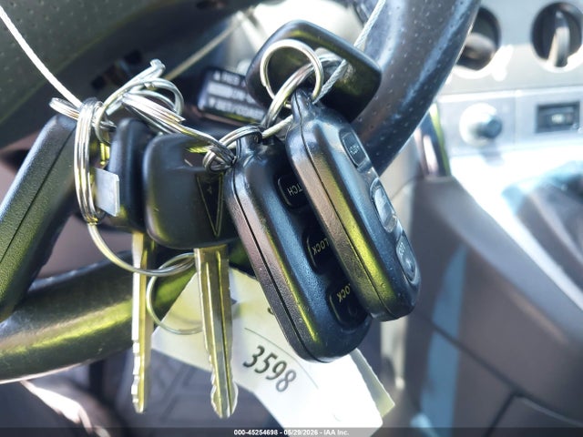 2004 Pontiac Vibe Gt მანქანა იყიდება აუქციონზე, vin: 5Y2SN62L74Z426693, აუქციონის ნომერი: 45254698
