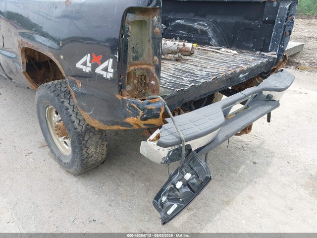 45254713 :رقم المزاد ، 1GTHK23245F941588 vin ، 2005 Gmc Sierra 2500hd Slt مزاد بيع