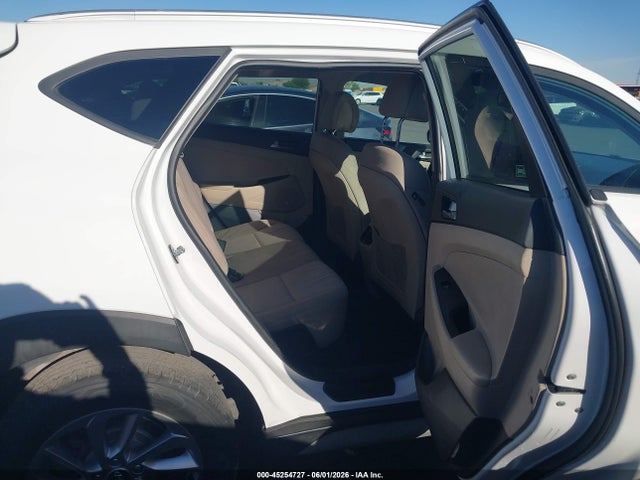 45254727 :رقم المزاد ، KM8J33A2XHU415727 vin ، 2017 Hyundai Tucson Eco مزاد بيع