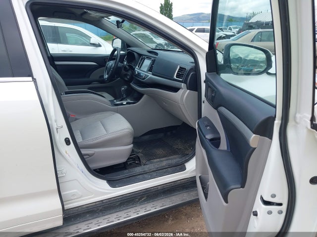 Aukcja sprzedaży 2018 Toyota Highlander Le Plus, vin: 5TDBZRFH9JS804991, numer aukcji: 45254732
