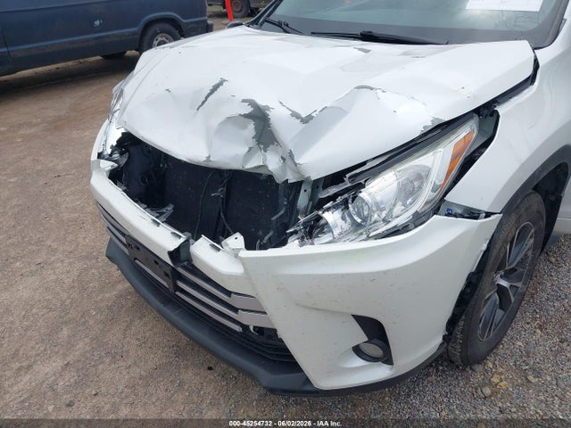 Aukcja sprzedaży 2018 Toyota Highlander Le Plus, vin: 5TDBZRFH9JS804991, numer aukcji: 45254732