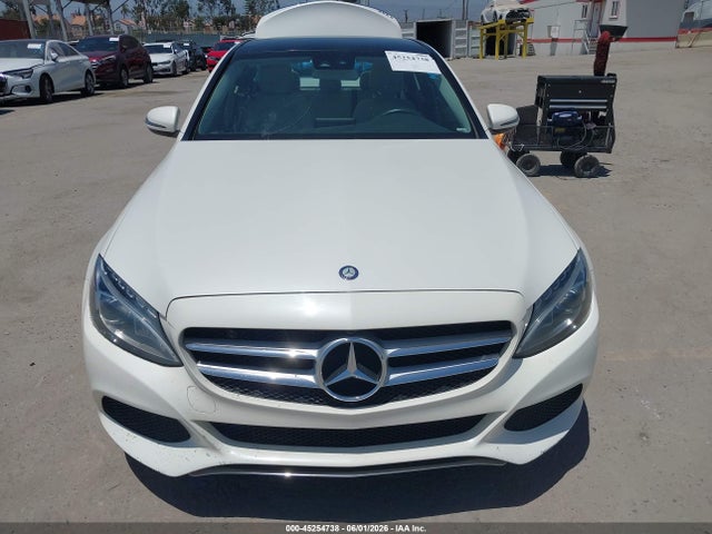 2017 Mercedes-benz C 300 მანქანა იყიდება აუქციონზე, vin: 55SWF4JB3HU206103, აუქციონის ნომერი: 45254738