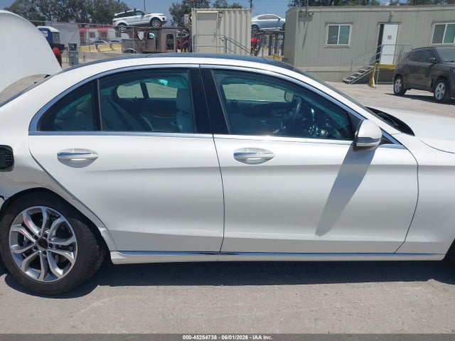 2017 Mercedes-benz C 300 მანქანა იყიდება აუქციონზე, vin: 55SWF4JB3HU206103, აუქციონის ნომერი: 45254738