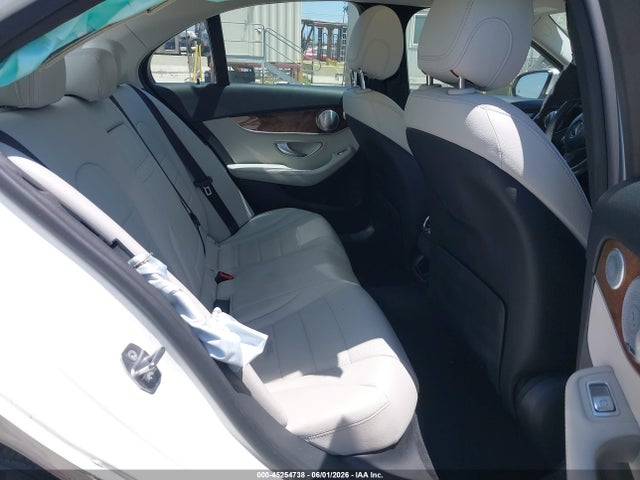 2017 Mercedes-benz C 300 მანქანა იყიდება აუქციონზე, vin: 55SWF4JB3HU206103, აუქციონის ნომერი: 45254738