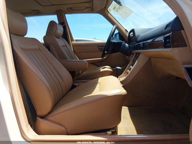 45254739 :رقم المزاد ، WDBCA35D0GA226890 vin ، 1986 Mercedes-benz 420 Sel مزاد بيع