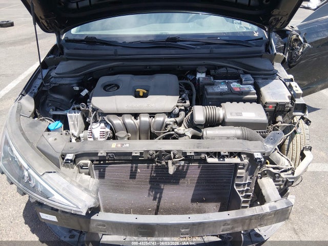 Hyundai ELANTRA SE 2019 5NPD74LF0KH440648 Image 10