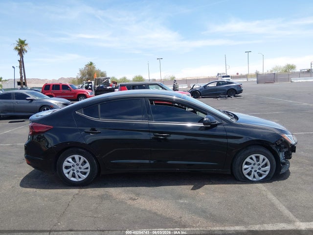 Hyundai ELANTRA SE 2019 5NPD74LF0KH440648 Image 14