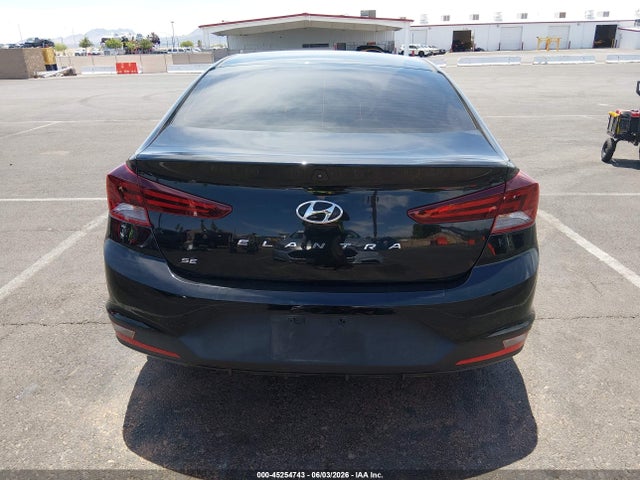 Hyundai ELANTRA SE 2019 5NPD74LF0KH440648 Image 17