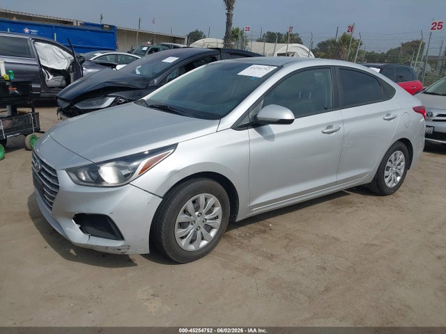 Hyundai ACCENT SE 2019 3KPC24A36KE081877 Image 2
