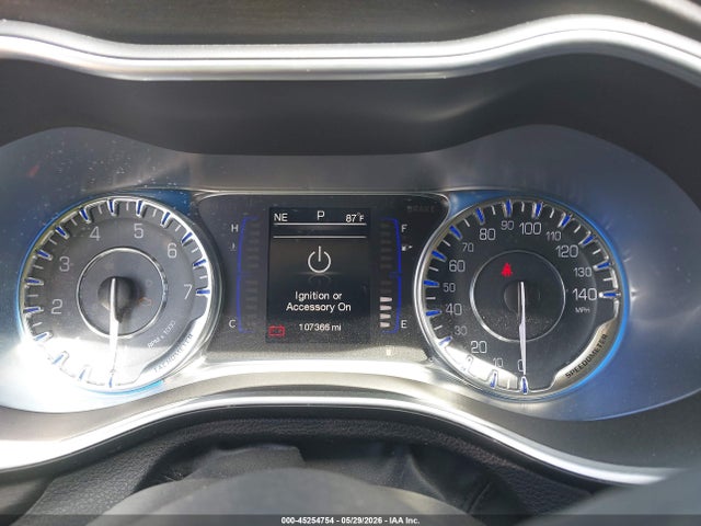 45254754 :رقم المزاد ، 1C3CCCAB3FN590782 vin ، 2015 Chrysler 200 Limited مزاد بيع