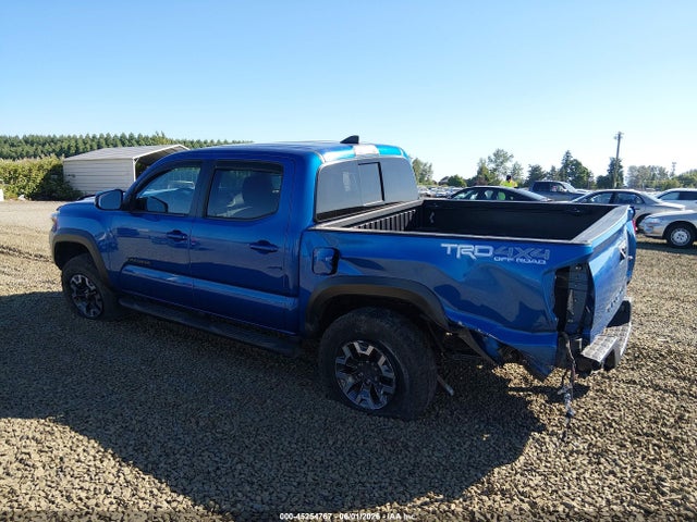 3TMCZ5AN8JM124445 Toyota Tacoma Trd Off Road