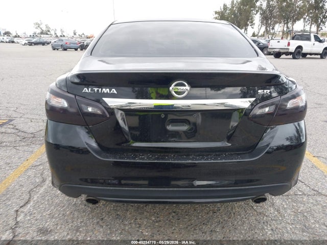 1N4AL3AP0JC129905 Nissan Altima 2.5 Sr