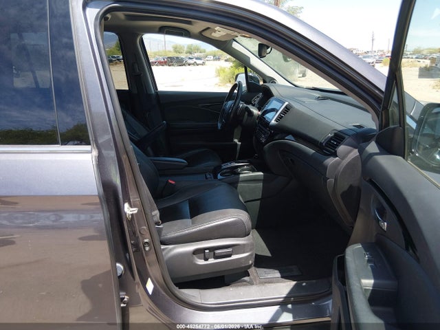 Honda Pilot Touring 2016 5FNYF5H98GB033910 Image 5